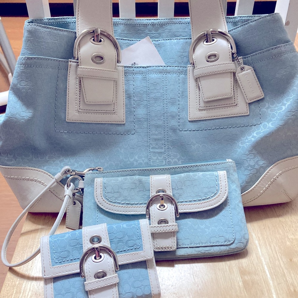 Vintage Coach set Blue/white bag,wristlet,wallet